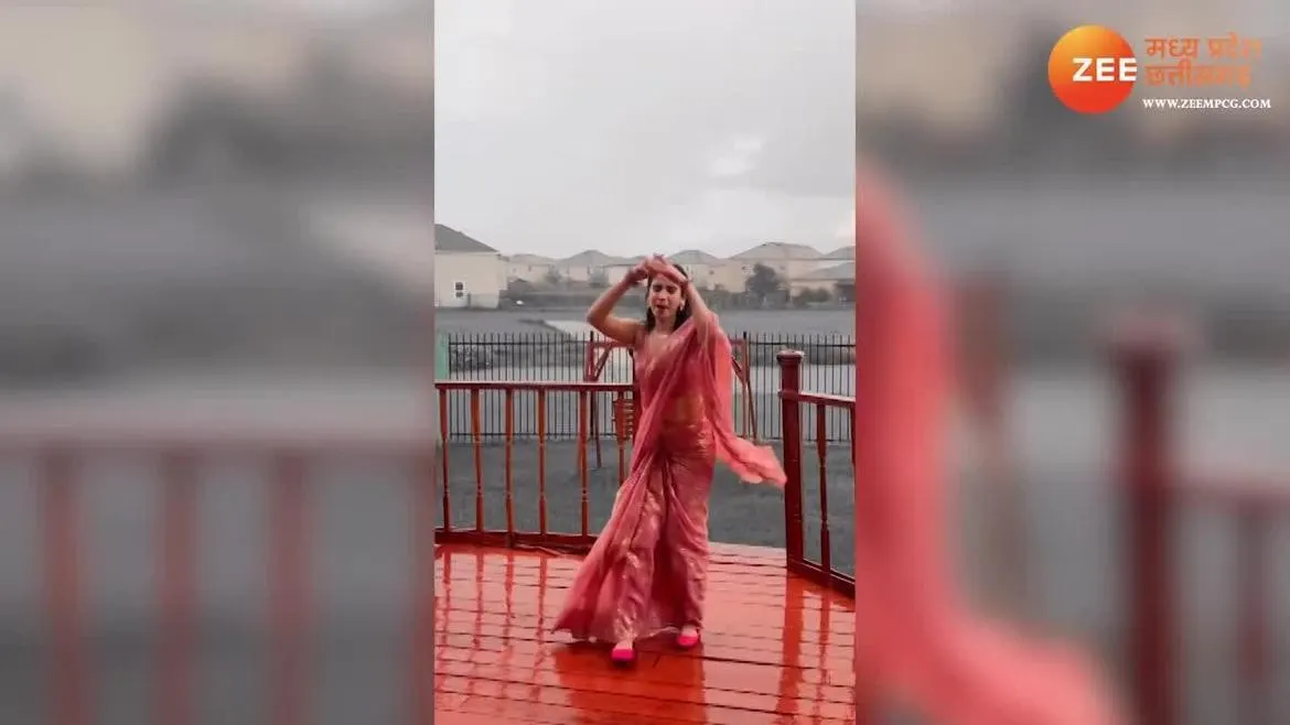 Watch Breaking News Indian Hot Bhabhi Wet Rain Dance Wear Saree Dance Tip Tip Barsa Pani See