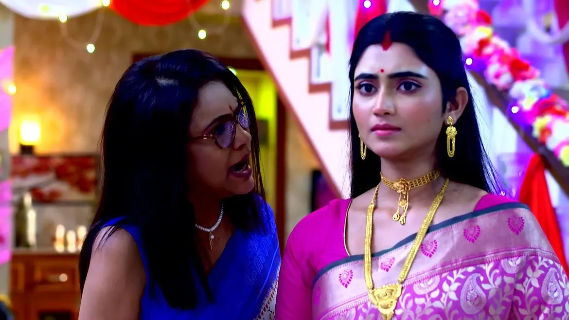 Watch Jagadhatri TV Serial 6th December 2022 Full Episode 99 Online on ZEE5