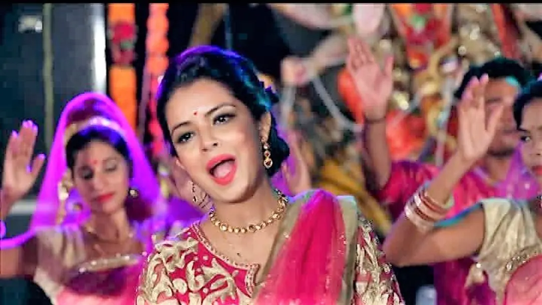 Gaay Ke Gobra Se - Rini Chandra | Bhojpuri Devotional Song 