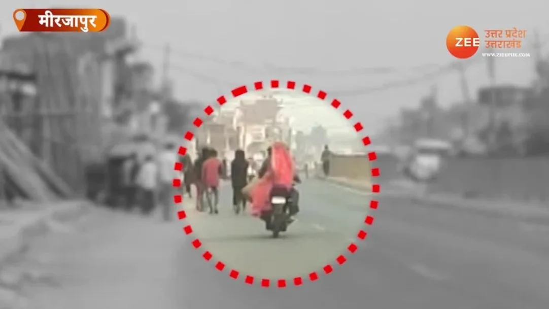 Road stunt Mirzapur gta 5 stunts BOY stunt between moving vehicles on road video went viral Trending ukup 