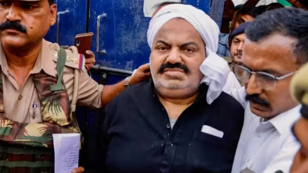 Atiq Ahmed's convoy reached Prayagraj's Naini Central Jail (Part-4) 