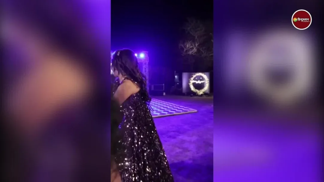 Groom Surprise dance Bollywood Performance Shocked Bride 
