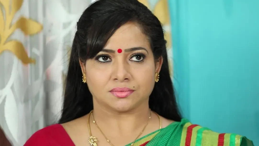 Vennila warns Rani for kicking Rudra - Yaaradi Nee Mohini Highlights 