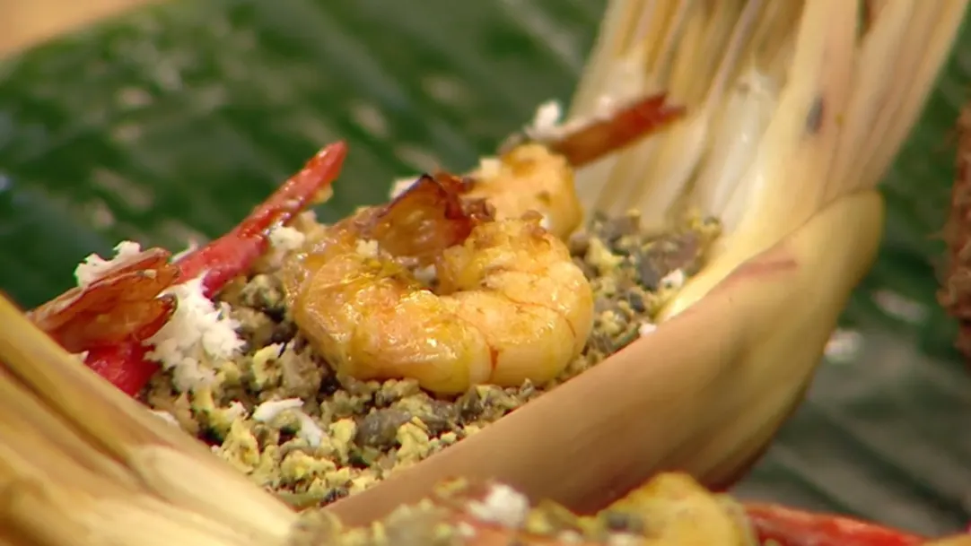 Catch the Recipe of Mocha Chingri Paturi 