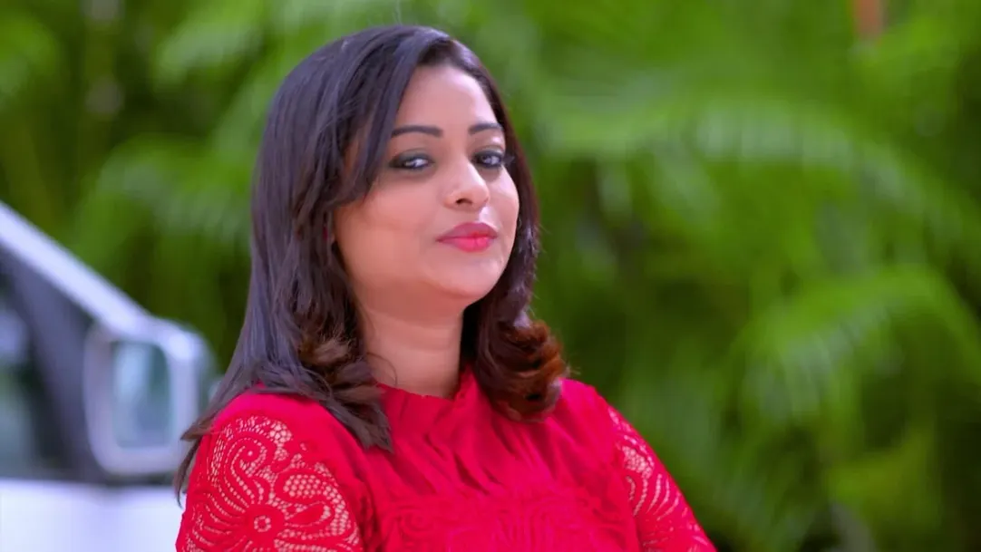 Veda feels insecure of Neel leaving her - Swathi Nakshatram Chothi Highlights 