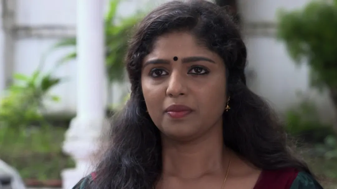 Akhilandeswari criticises Kalyani - Chembarathi Highlights 