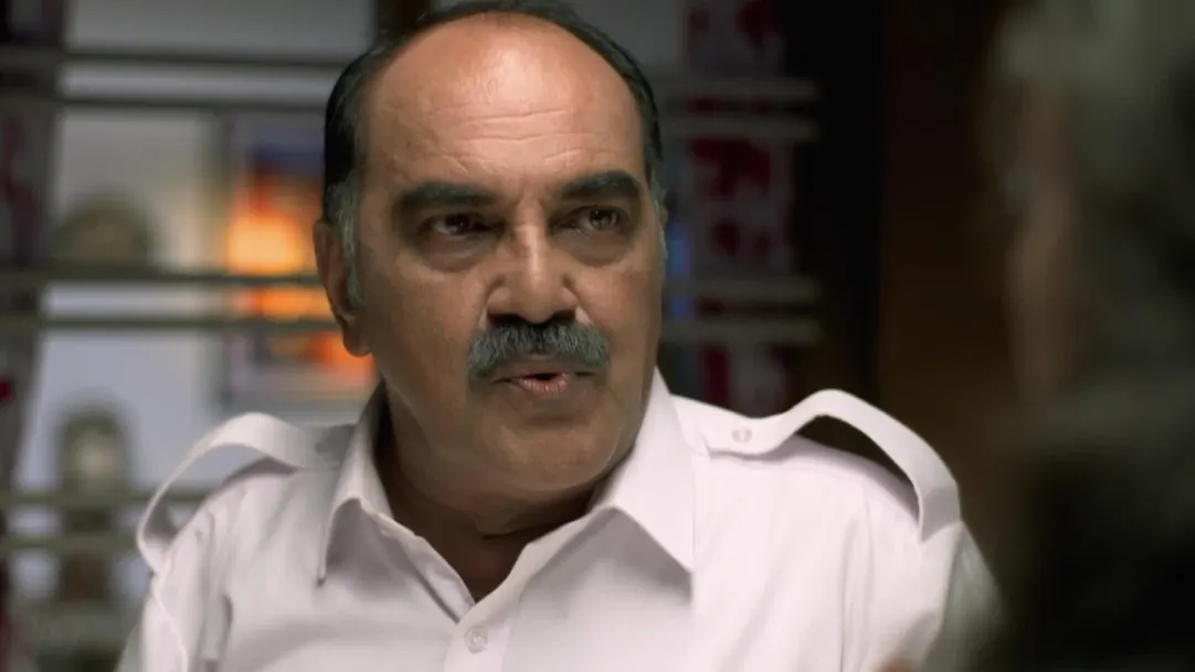 Kalyani’s father scolds her for her behaviour - Chembarathi Highlights 