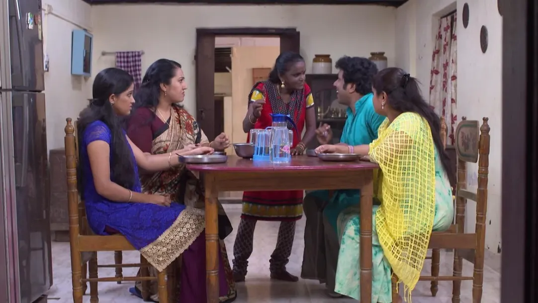 Premlal and his family gets troubled from the new maid - Adutha Bellodu Koodi Highlights 