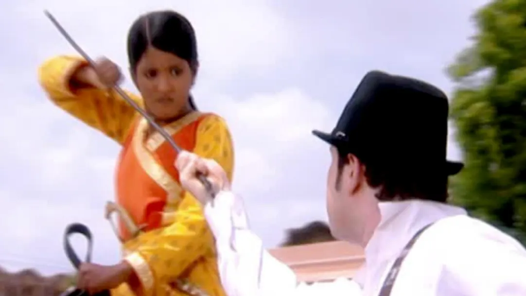 Manu Beats Up The Firangi officer - Jhansi Ki Rani Highlights 
