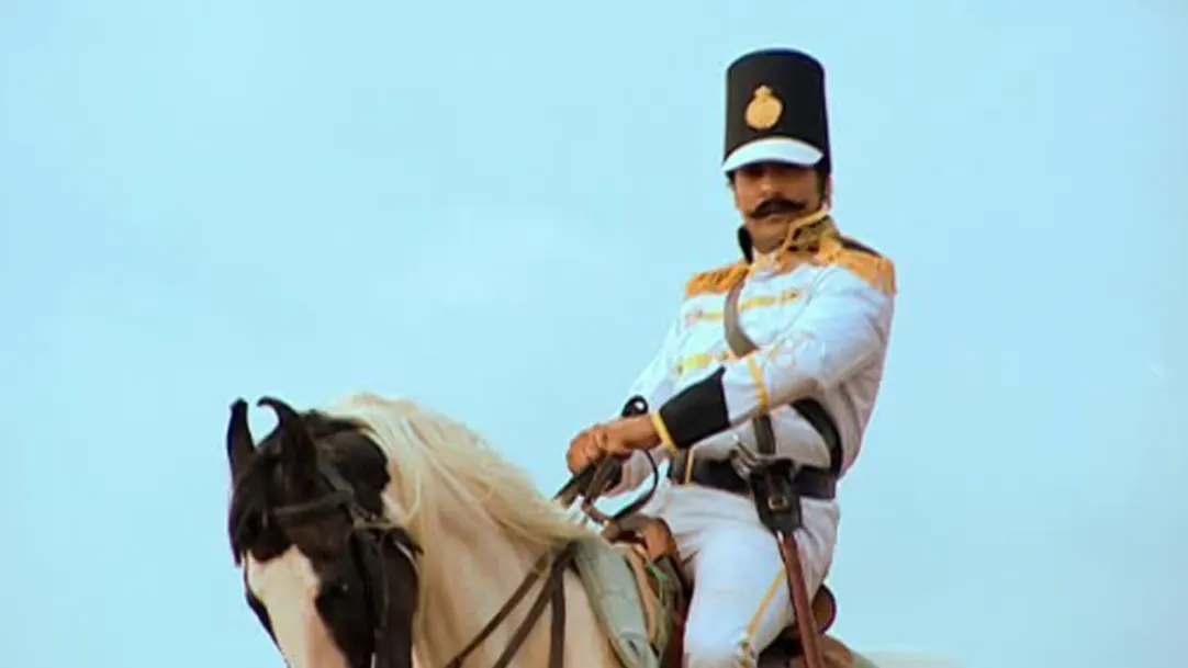 Commissioner Surprised To See Manu's Skills - Jhansi Ki Rani 