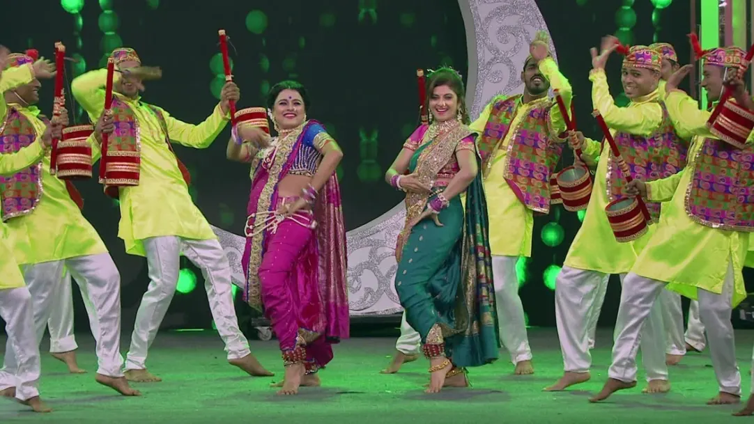 Varsha Usgaonkar’s Lovely Performance - Marathi Taraka Highlights 