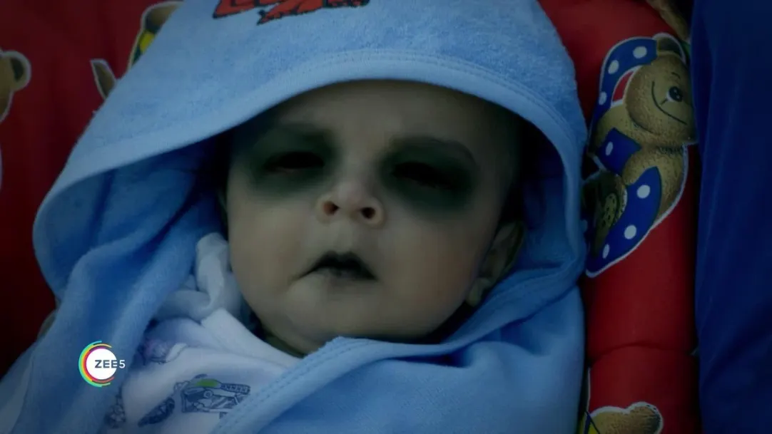 Infant possessed with evil spirit - Laal Ishq Promo