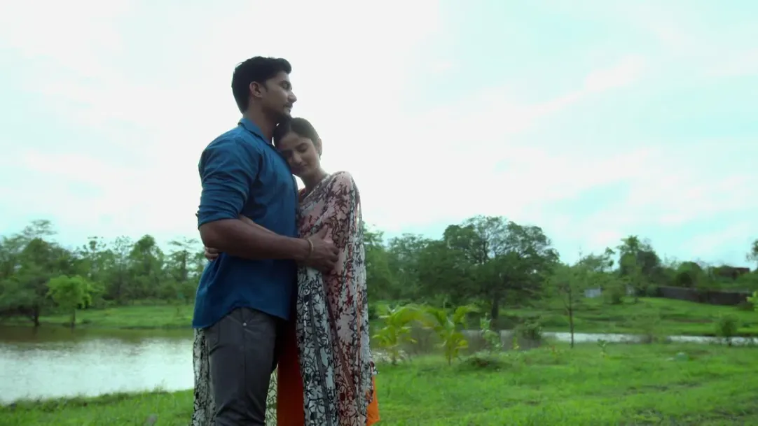 Rama and Pratap’s Romantic Song – Saajanaa Highlights 