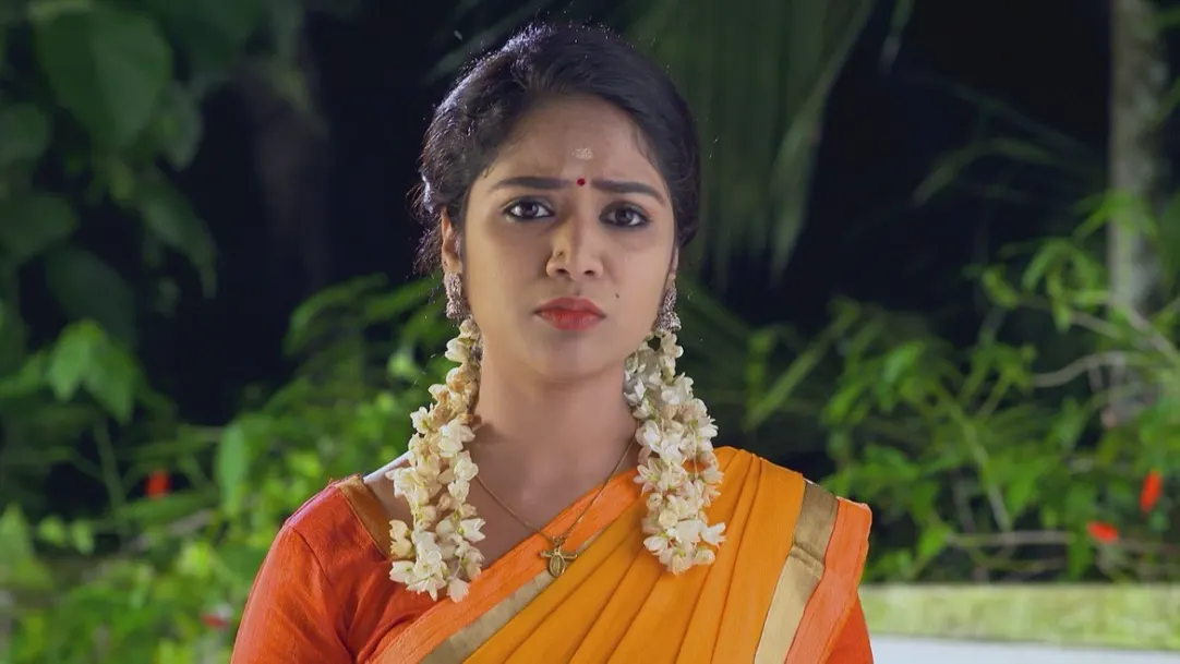 Vaidehi speaks to her friend about Suryan 