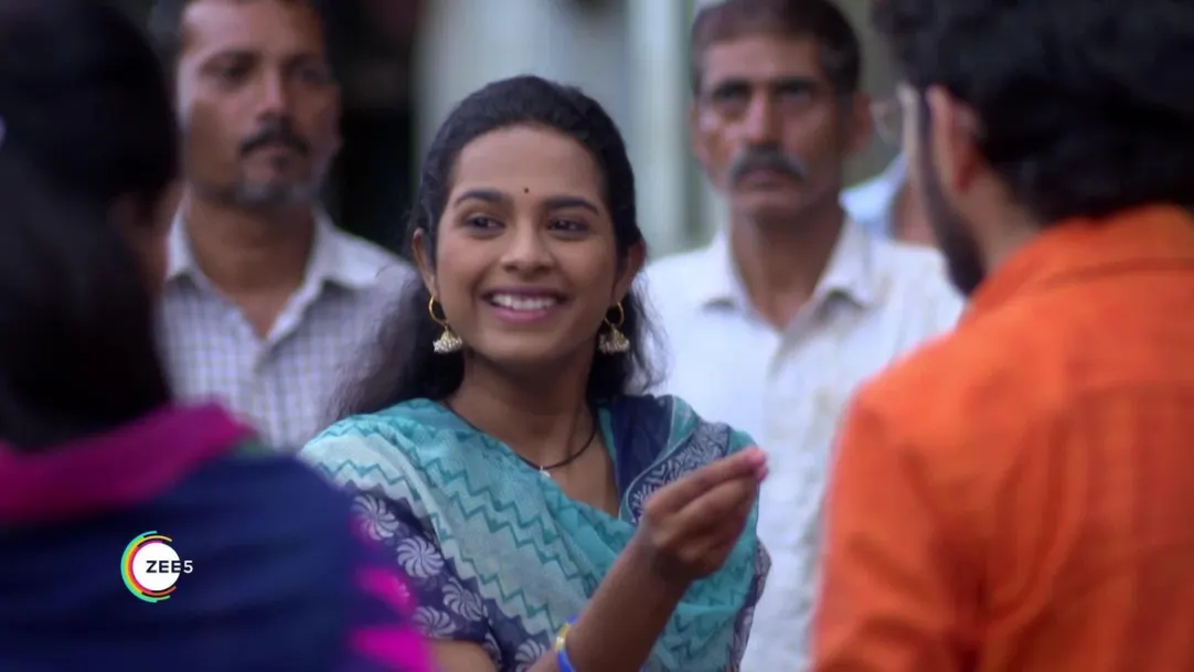 Suman annoys Anuraddha - Mrs Mukhyamantri Promo
