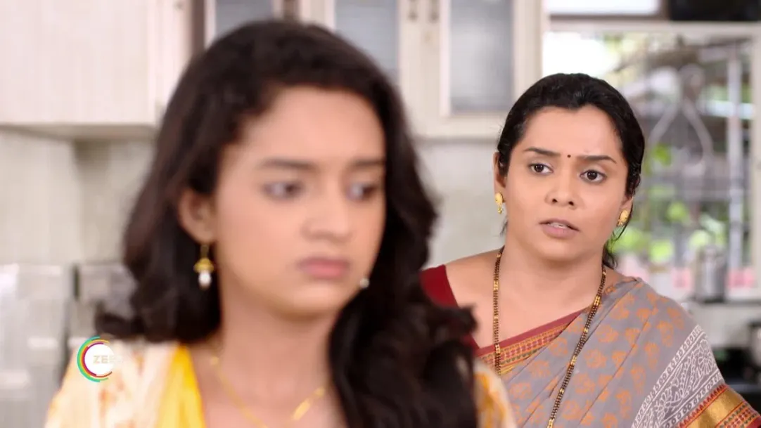 Sai's aunt finds out about Nachiket – Almost Sufal Sampoorna Promo