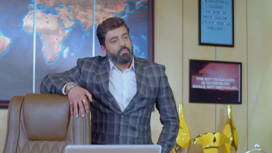 Aryavardhan gets angry on his P. A - Jothe_Jotheyali Highlights 