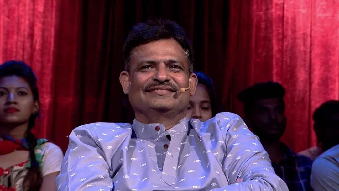 Sanjay Mone chats with Alka Kubal and Ashok Shinde 
