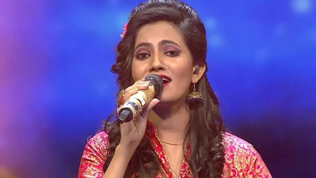 Subhasree sings a beautiful song 