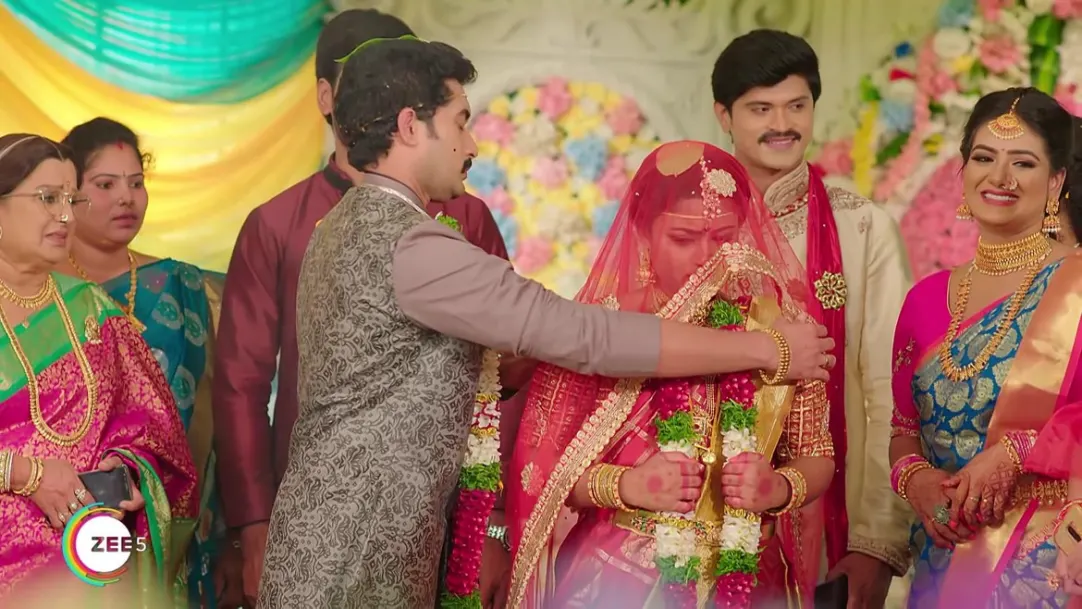 Bhanu gets married to AJ | Hitler Gari Pellam | Promo