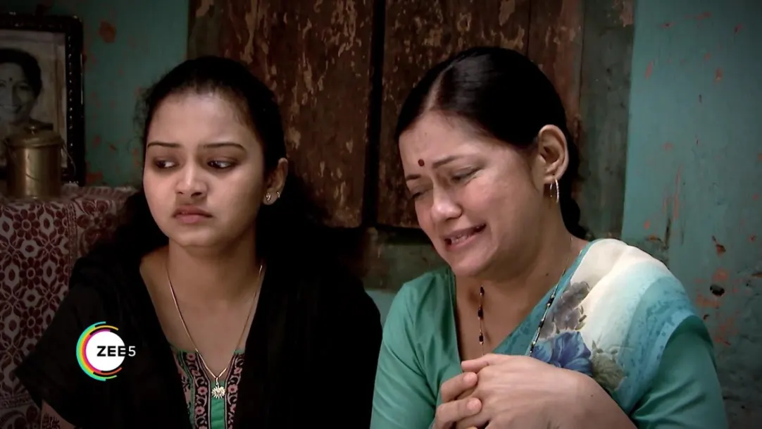 Naik family gets worried about Aai's condition | Raat Ka Khel Saara | Promo