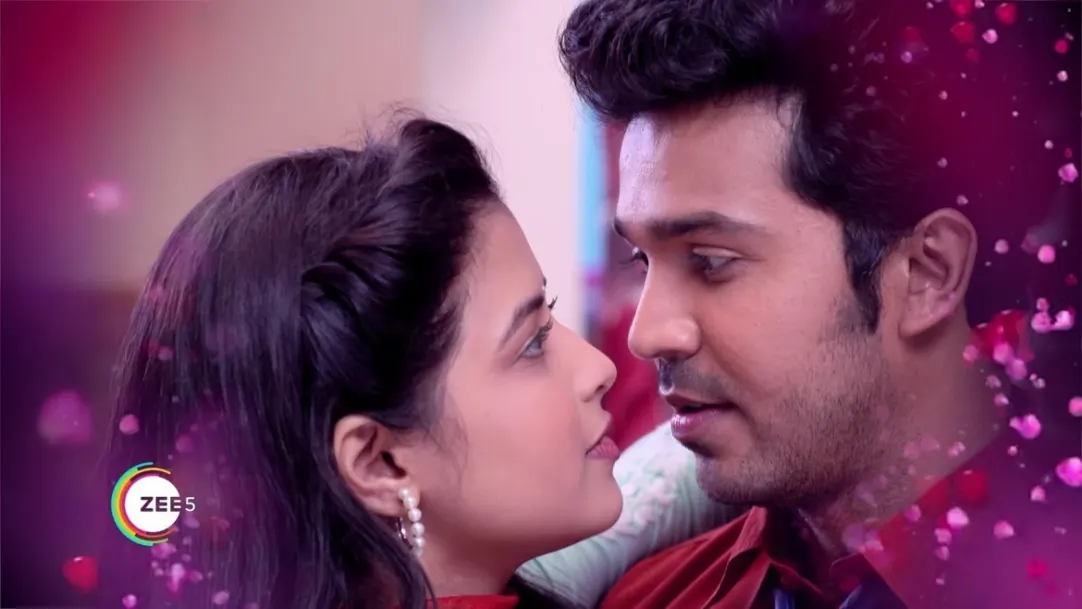 Manasi Helps Aniket | Pahile Na Me Tula | Promo