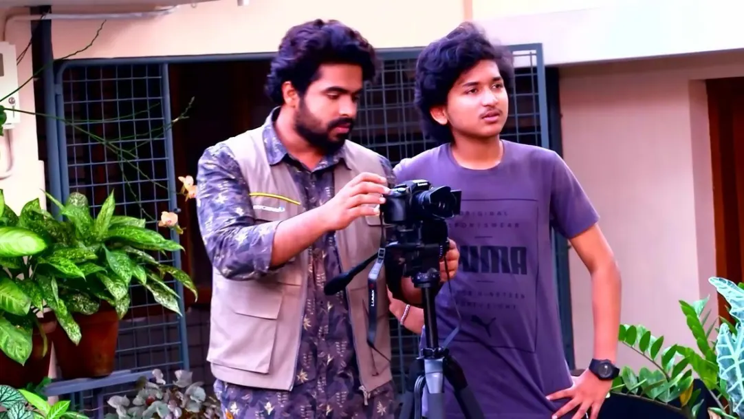 The Photographer is Shocked 28th February 2022 Webisode