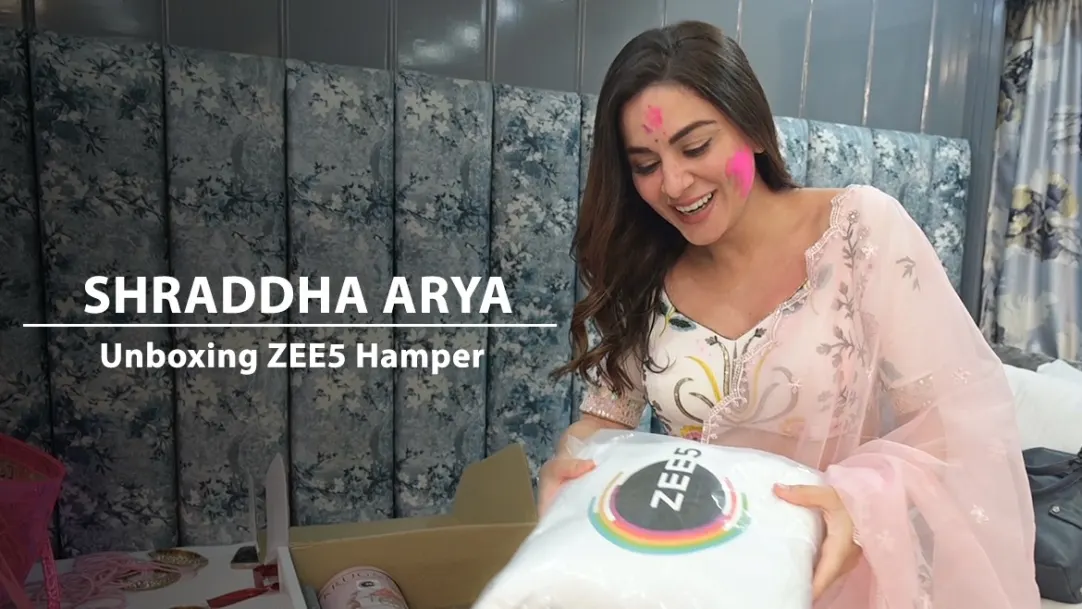 Preeta Is Delighted to Open Her ZEE5 Hamper