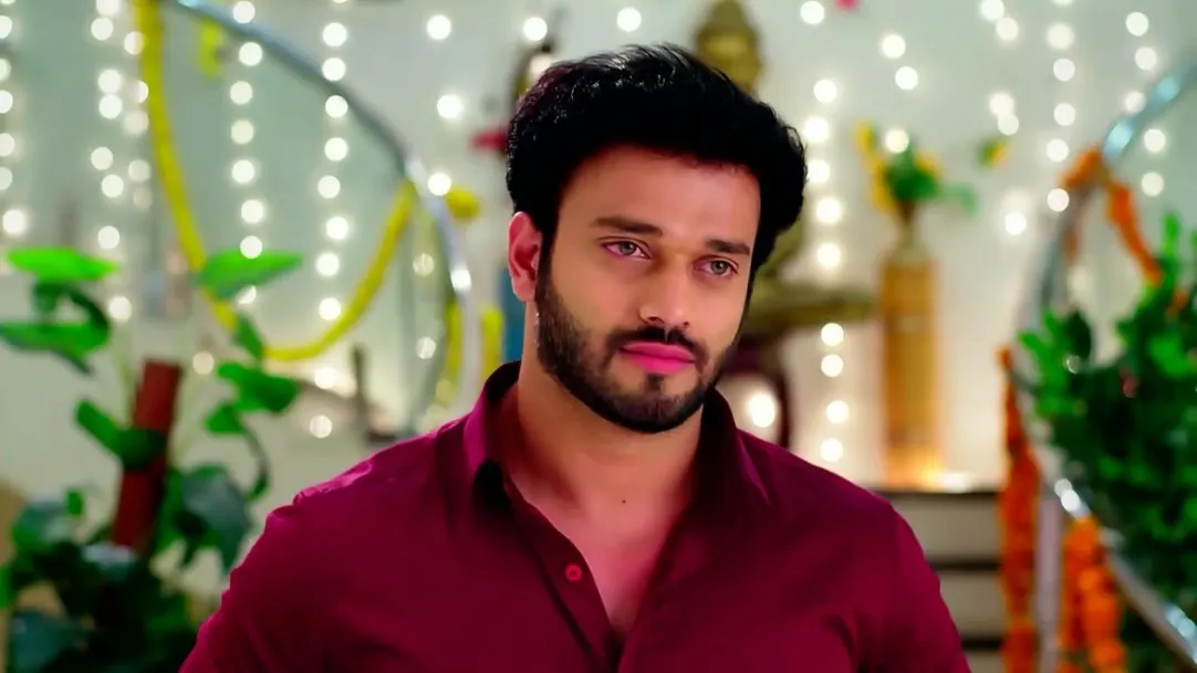 Amar's Arrival Shocks Radhika 27th April 2022 Webisode