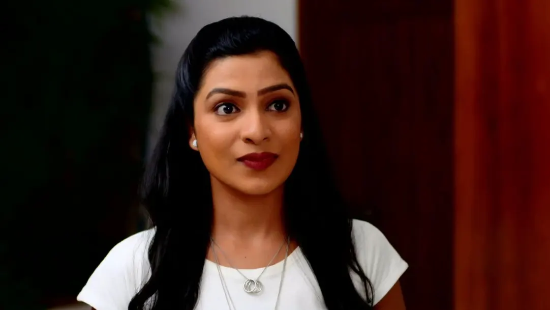 Mahalaxmi Hides Milind | Tujhya Majhya Sansarala Ani Kaay Hawa 