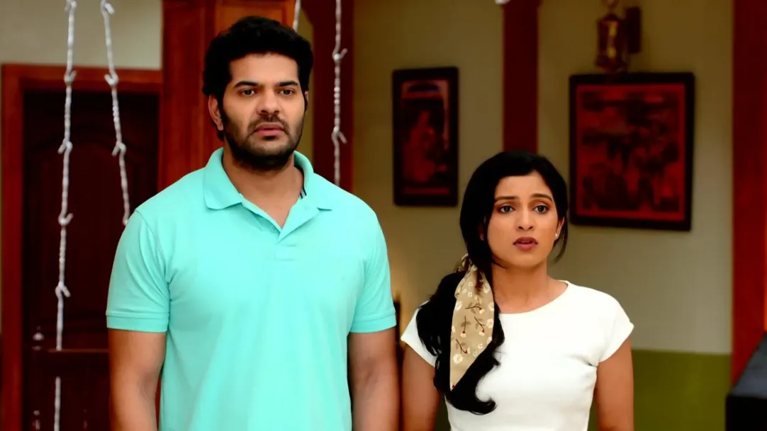 Mahalaxmi Arrives at Siddharth's House | Tujhya Majhya Sansarala Ani Kaay Hawa 