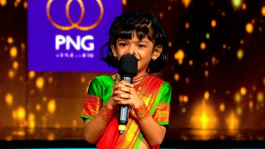 A Seven-Year-Old Girl Dances to the Lavani Song 'Chandra' 