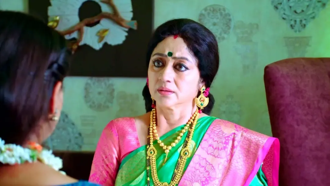 Akhila's Acceptance Delights Paarvathi | Paaru 