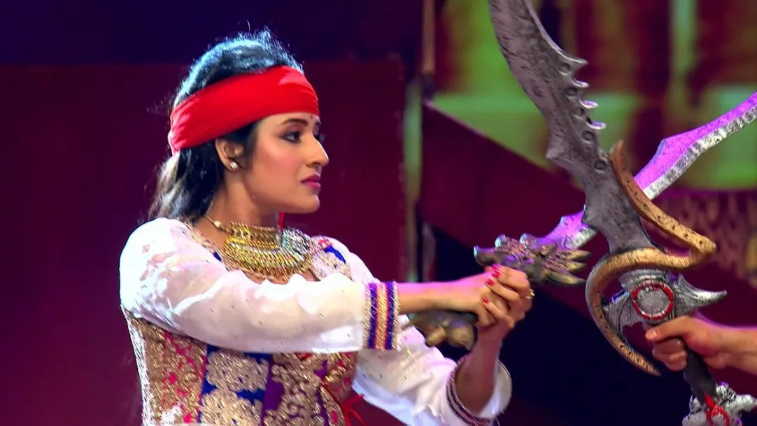 Jodha-Akbar's Graceful Performance | Zee Rishtey Awards 2014 