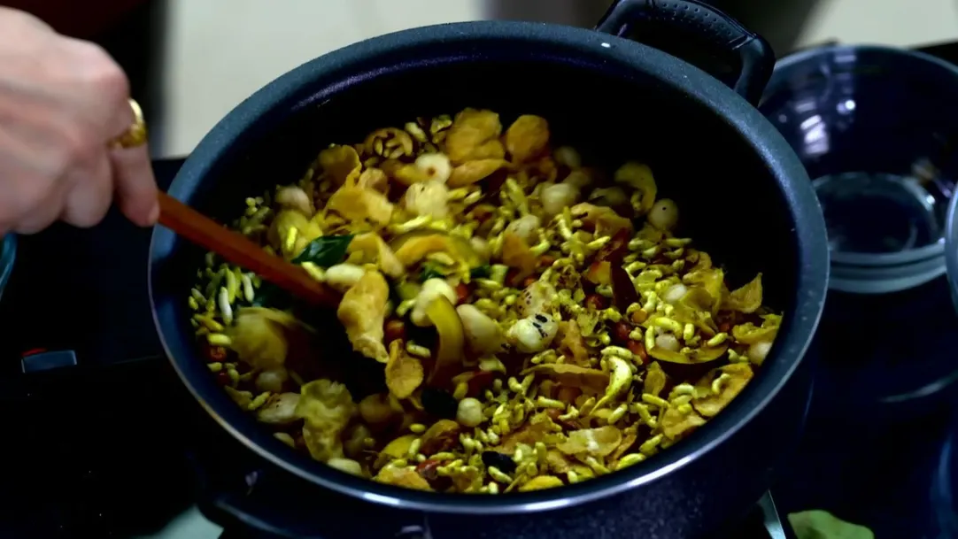 Aamhi Saare Khavayye - Jodit Godi - October 15, 2022 - Recipe 