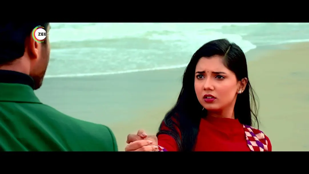 Amber and Dhara's Love-Hate Relationship