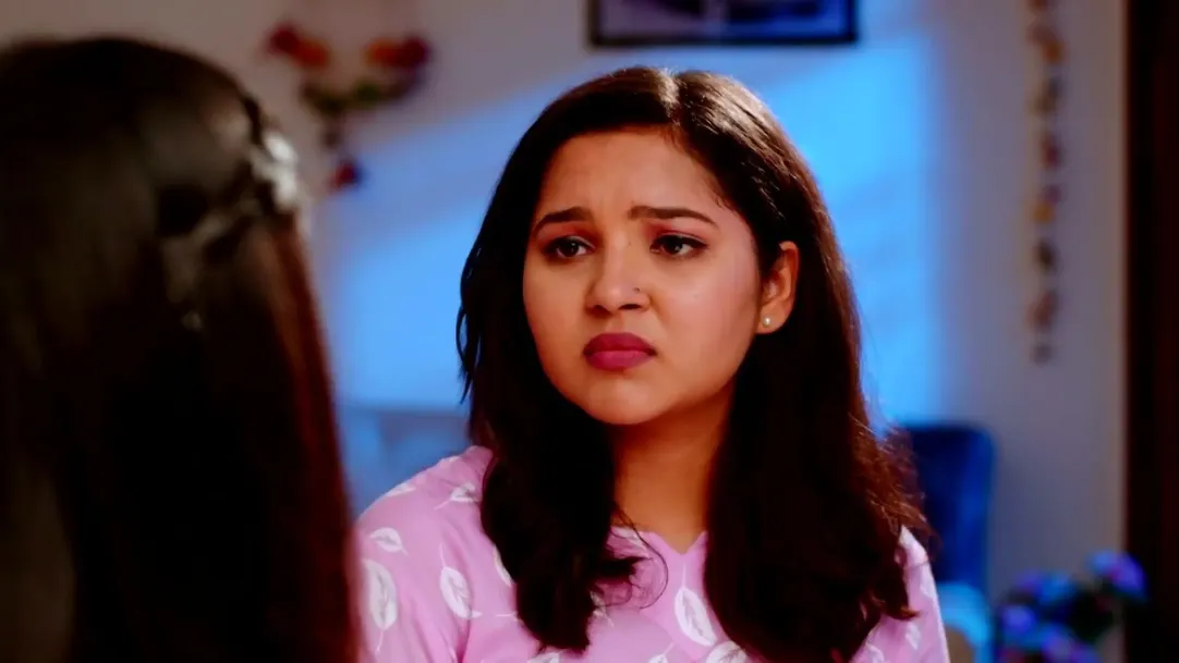 Dimple’s Mother Stalls Diya 21st October 2022 Webisode