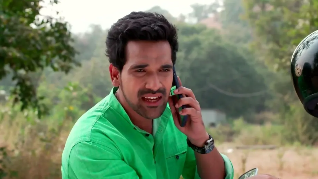 Veena Asks Urmi to Make a Promise 2nd December 2022 Webisode