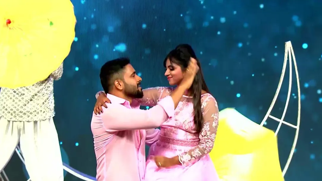Amar and Rachana's Romantic Dance 
