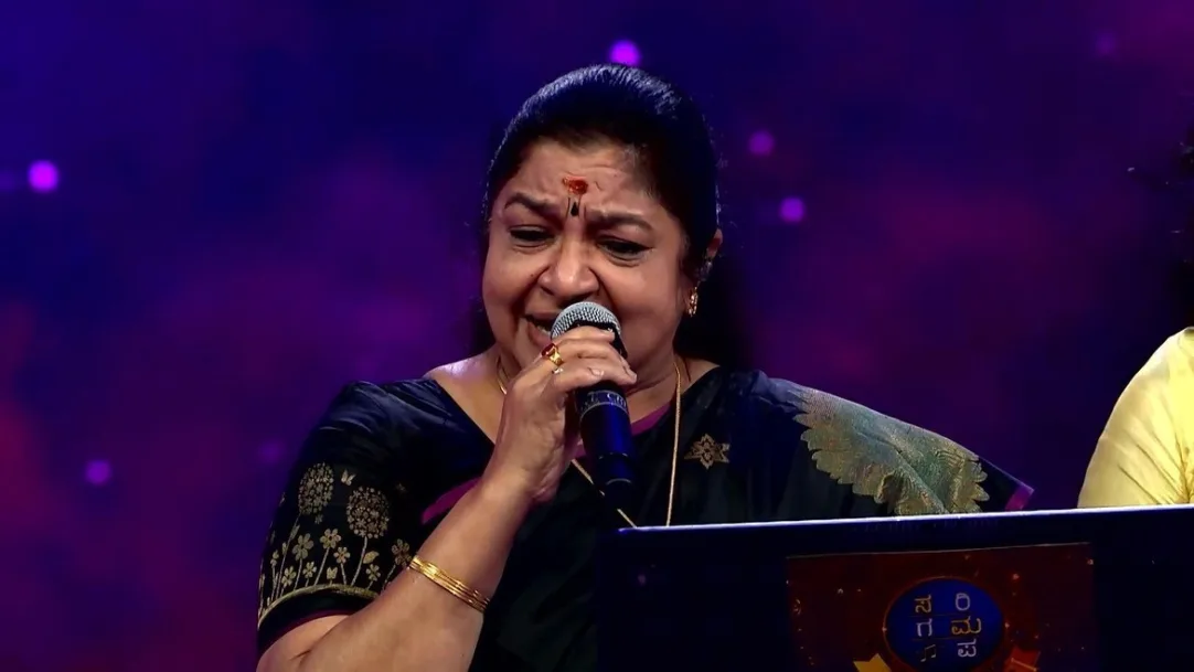 Singer K S Chithra and Nanditha's Duet 