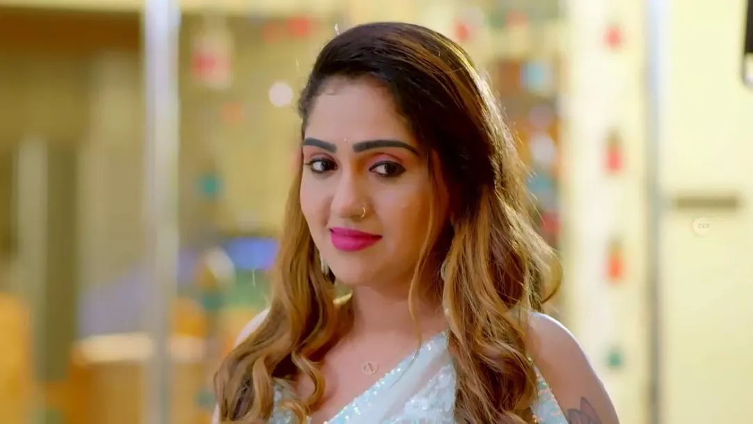 Akhil Sees Nakshatra | Shyamambaram 