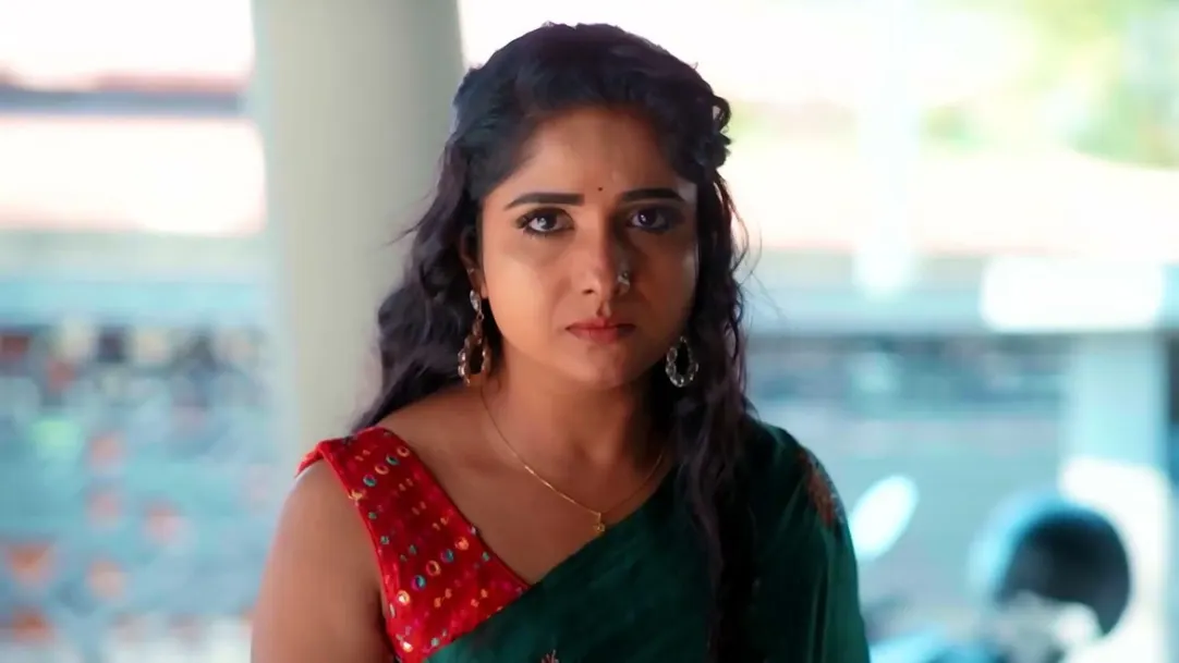 Kavitha Hurts Kaveri | Mizhirandilum 