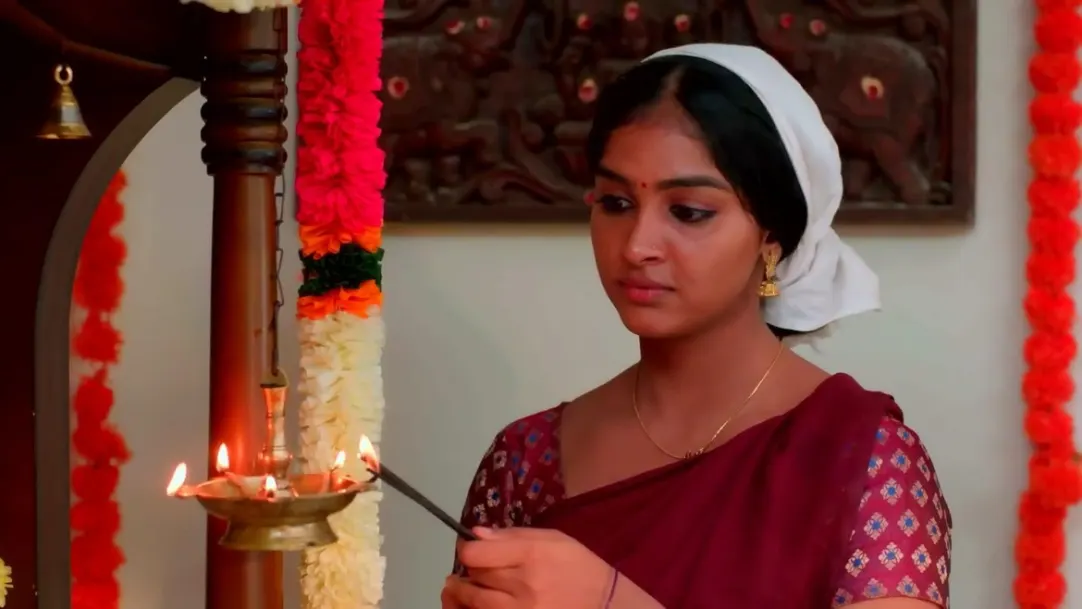 Karthigai Deepam - March 01, 2023 - Webisode 1st March 2023 Webisode