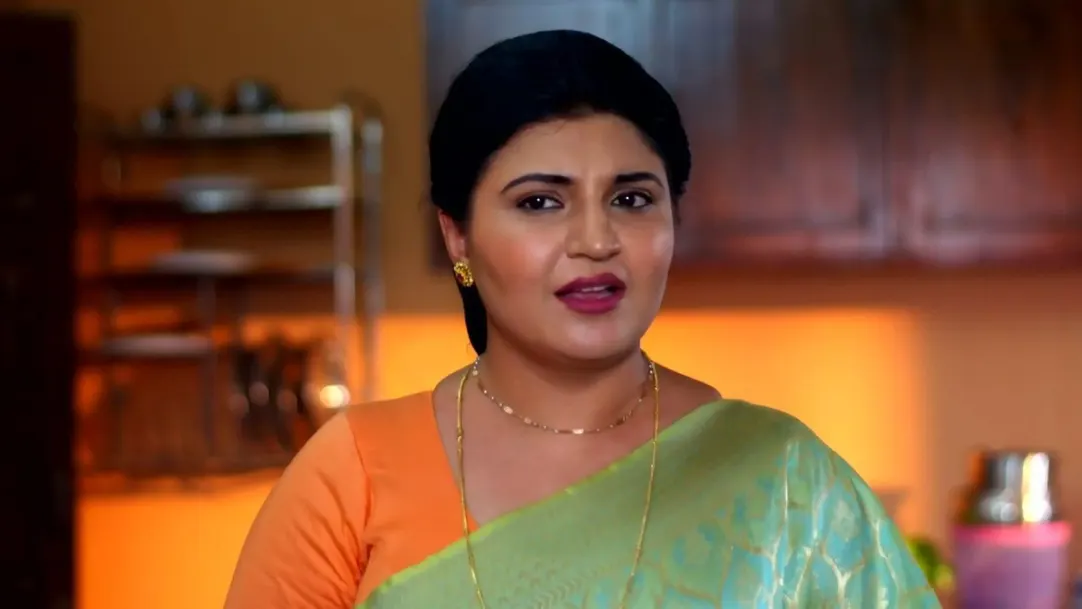 Indu Spoils the Food Prepared by Janaki | Acharva Chhathi Maayi Ke 
