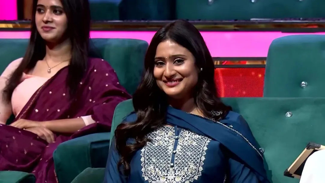 A Fun Q&A Game Pertaining Actress Amrutha | Ugadi Vaibhava 