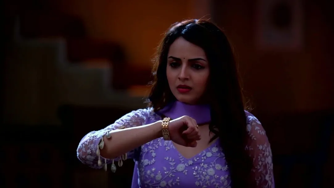The Family Helps Maitree | Maitree 