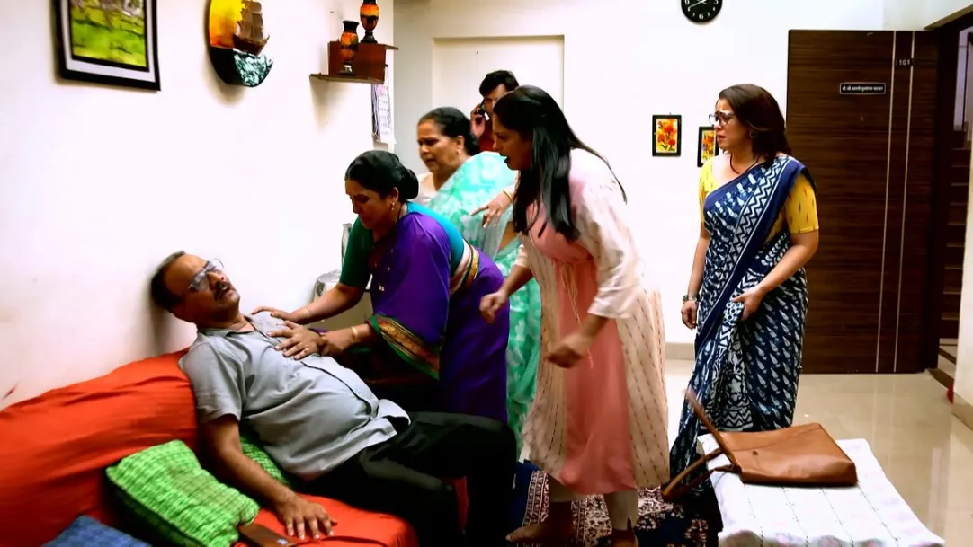 Patkar Puts Forth a Condition to Get Treated | Nava Gadi Nava Rajya
