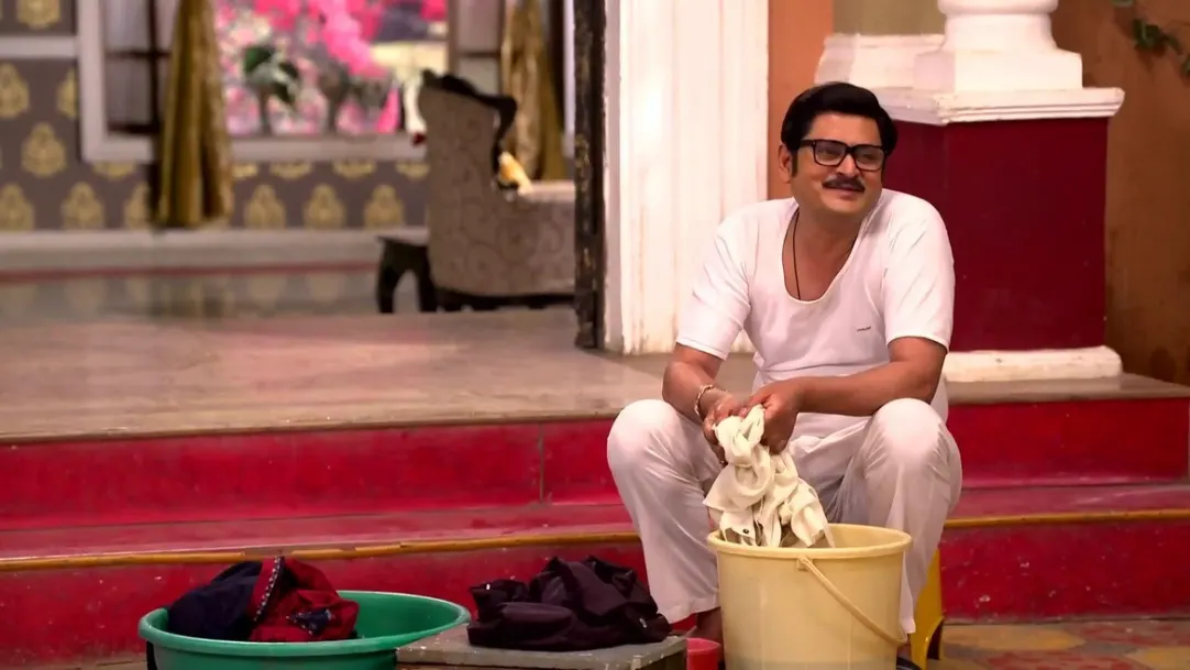 Washing Clothes Worsens the Husbands' Condition | Bhabi Ji Ghar Par Hai! 