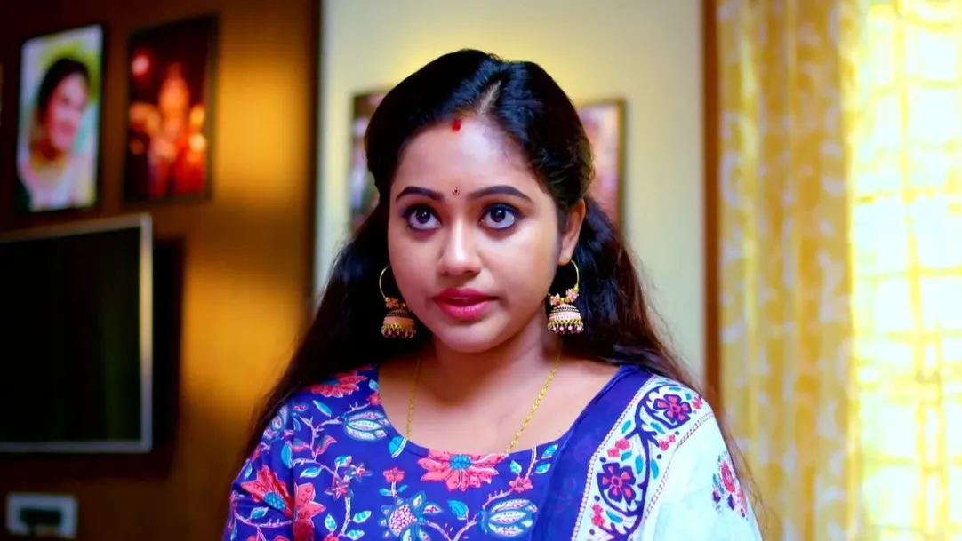 DK Calls Up Jyothirmayi | Mrs. Hitler 