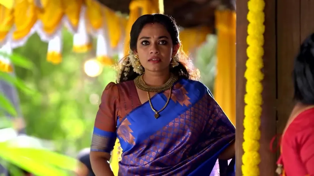 Meera Forbids Anoop | Mangalyam 